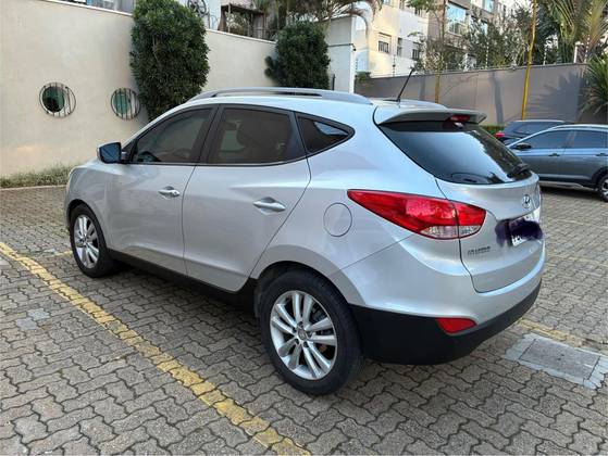 HYUNDAI IX35 2.0 MPFI GLS 16V FLEX 4P AUTOMÁTICO HYUNDAI IX35 2.0 MPFI GLS 16V FLEX 4P AUTOMÁTICO